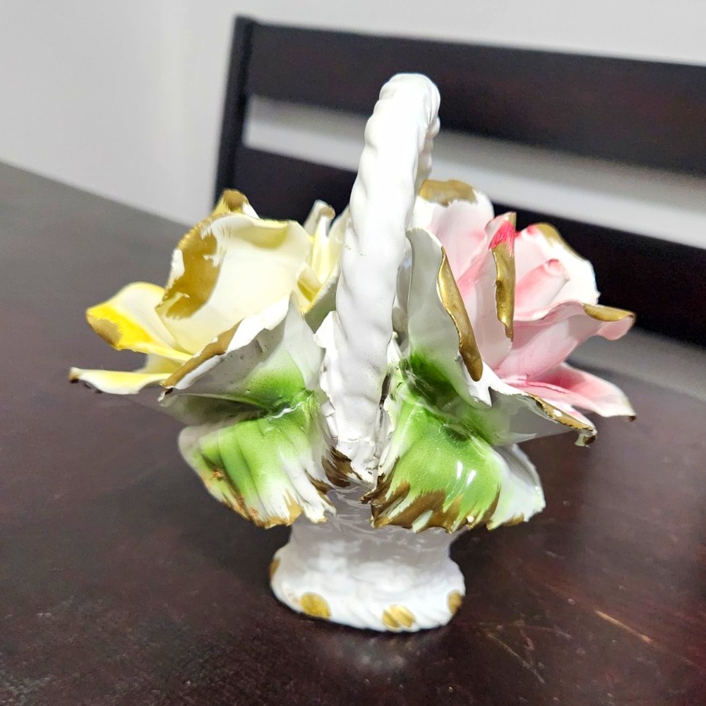 Nuova Capodimonte Italian Porcelain Floral Mini Basket Roses Gold Trim Handle